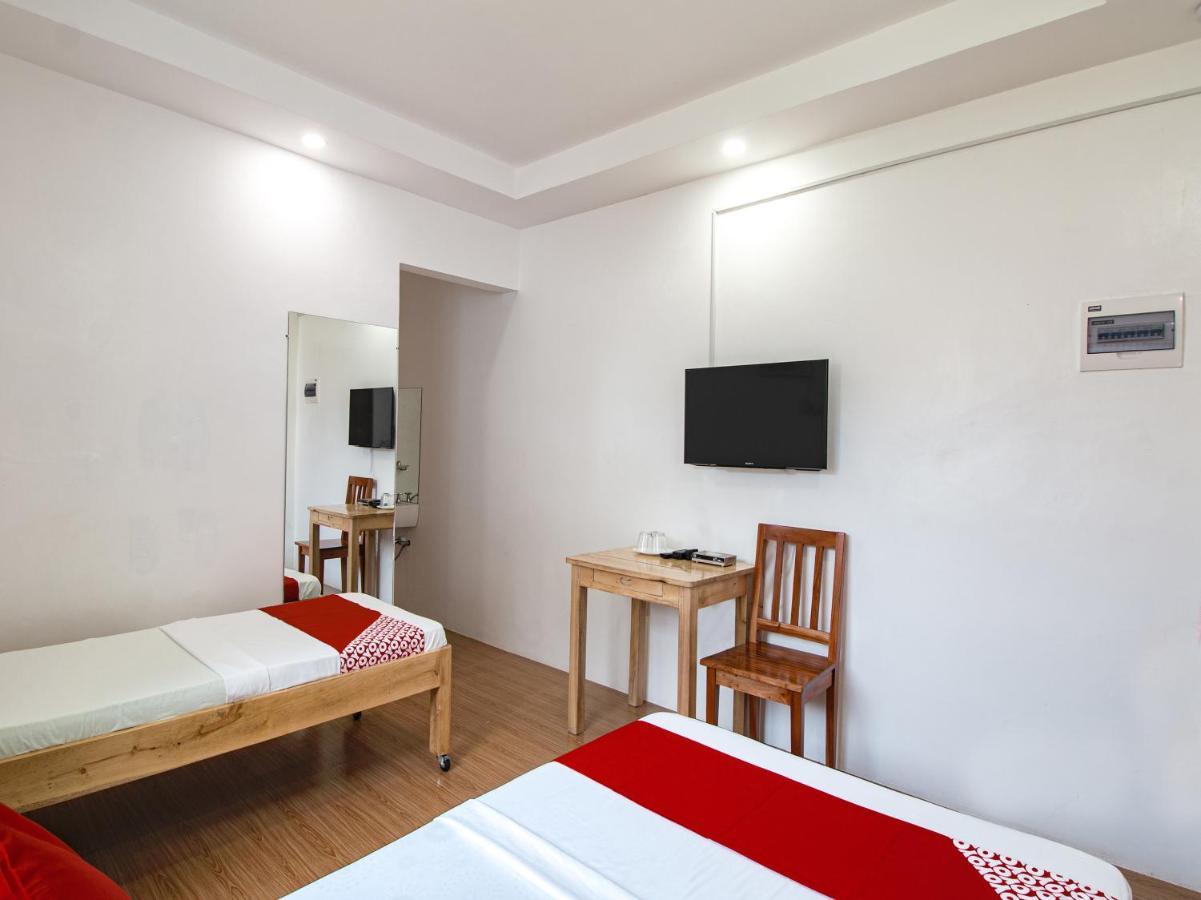 Oyo 777 Rn Guesthouse Моалбоал Екстер'єр фото
