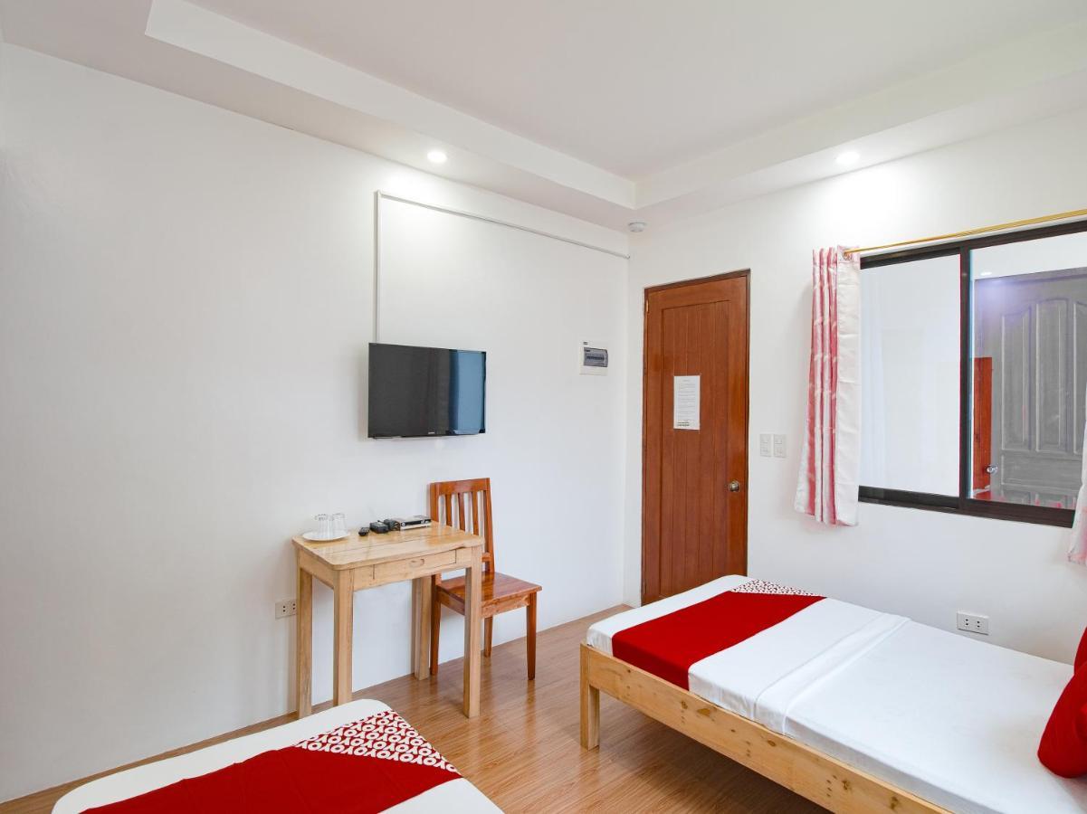 Oyo 777 Rn Guesthouse Моалбоал Екстер'єр фото