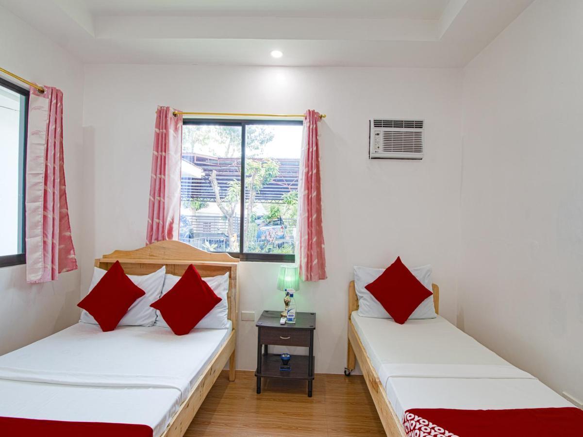 Oyo 777 Rn Guesthouse Моалбоал Екстер'єр фото